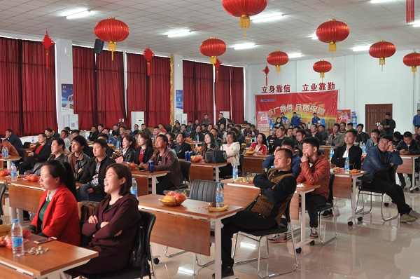 河南安博网页版挖掘机总代理400-990-3710